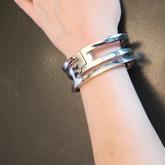 Express silver bangle/bracelet - Picture 4 of 6